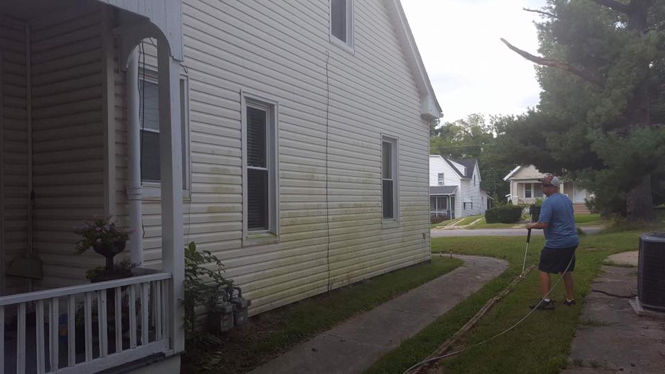 508203981_3306888596125666_4274091194390044334_n bradenton pressure washing before photo 3